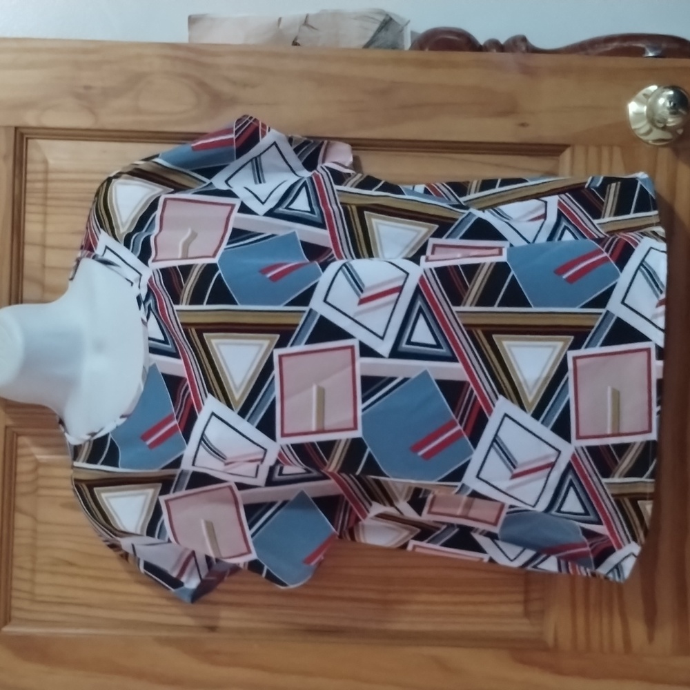 Geometric Patterned Women's Top